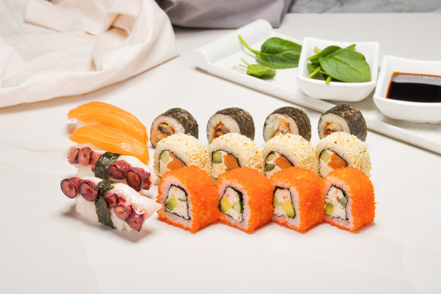 ����� ���